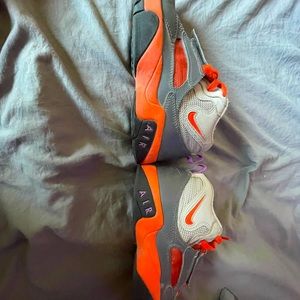 Boys Nike AirMax shoe 7.0 size